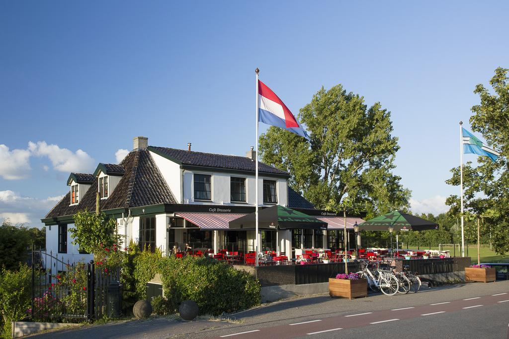 Café Brasserie Het Heerenhuis Het Kalf Esterno foto